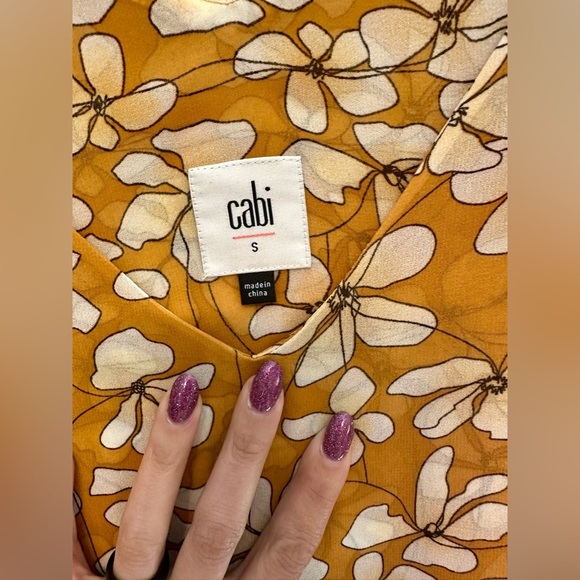 CAbi Yellow and White Floral Blouse Small - Picture 2 of 4